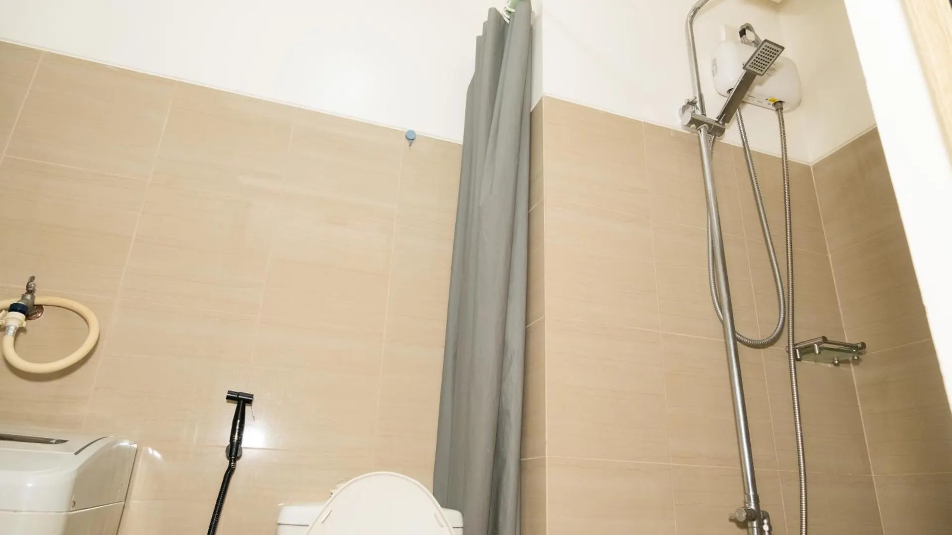 Staycation Near Sm Moa Manila Aparthotel