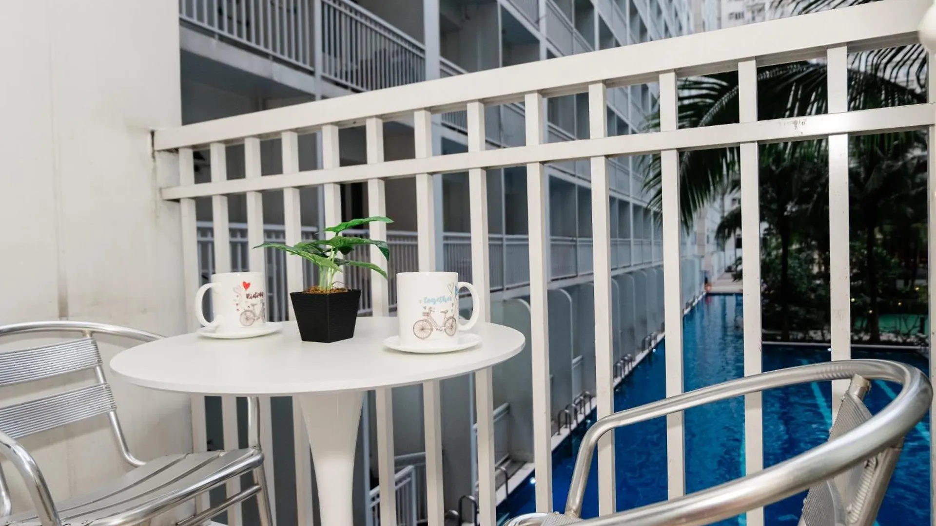 Aparthotel Staycation Near Sm Moa Pasay